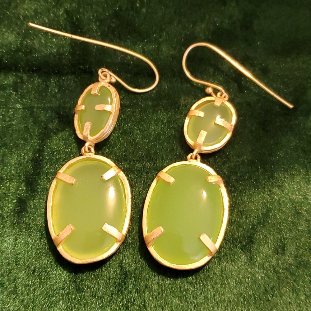 📌BOGO FREE📌 Dangle Earrings